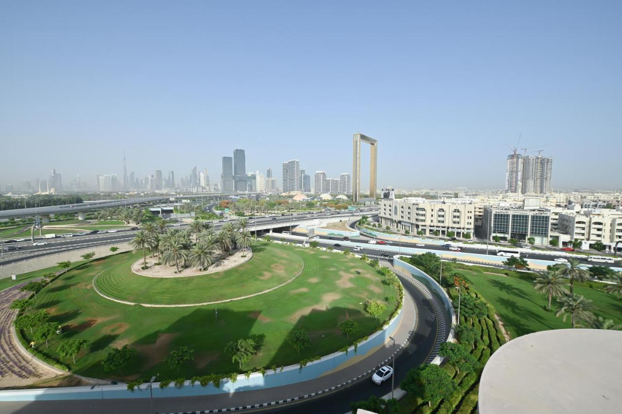Al Waleed Holiday Homes Dubai Exteriör bild