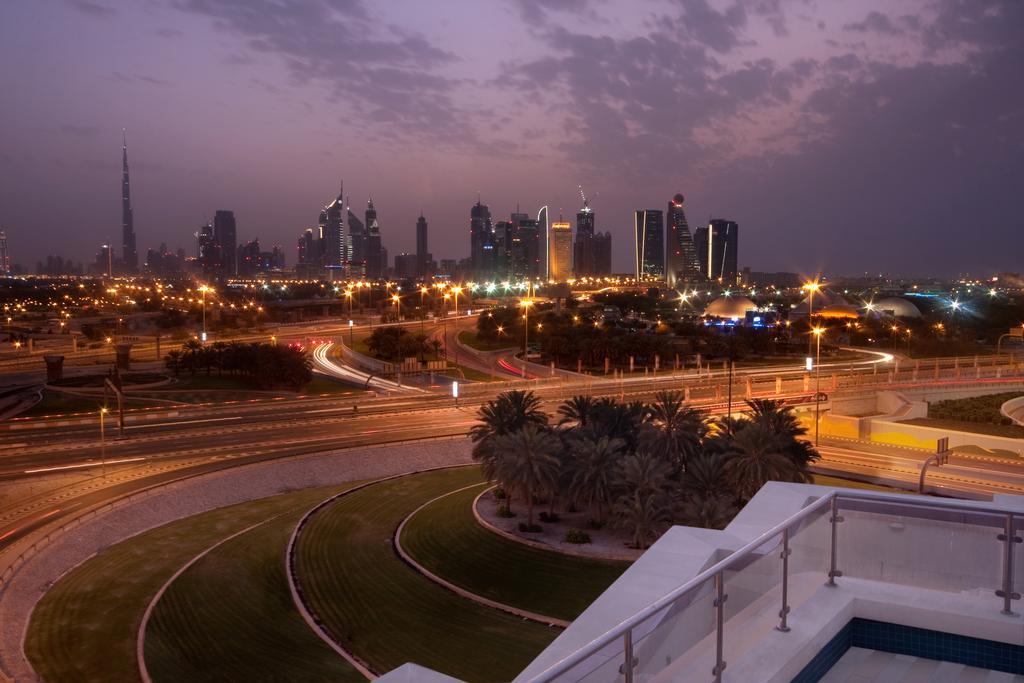 Al Waleed Holiday Homes Dubai Exteriör bild